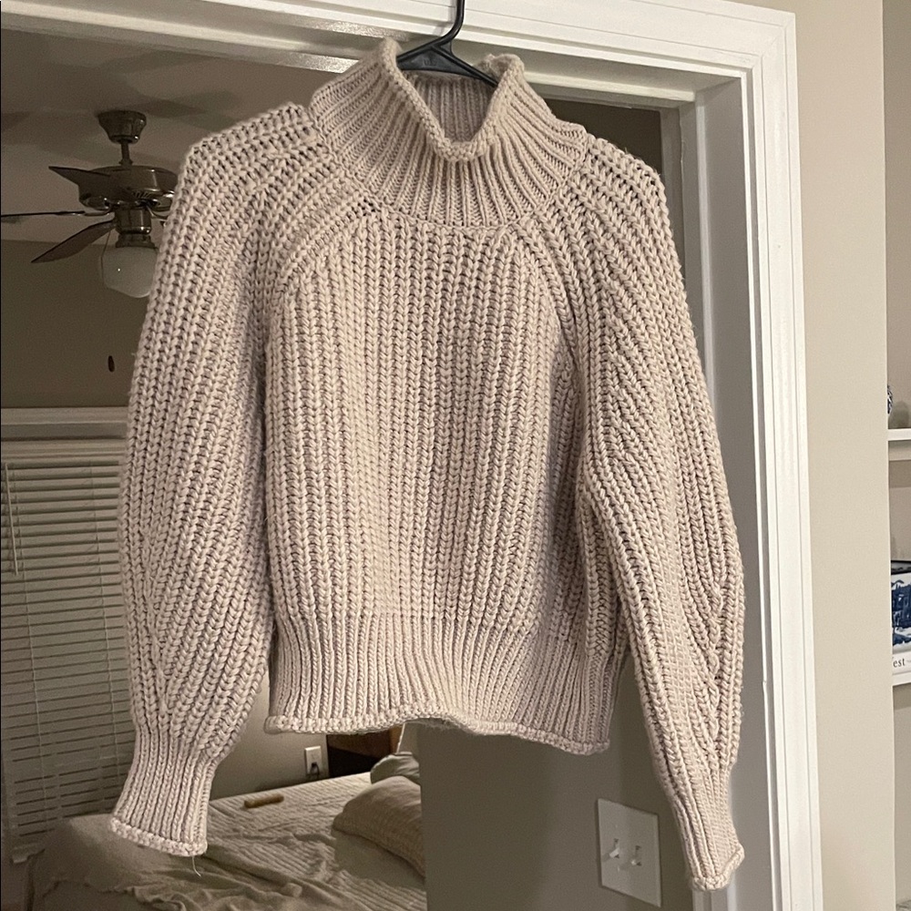 H&M Beige Knit Turtleneck Sweater